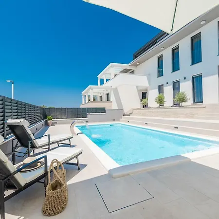 Franica * Задар