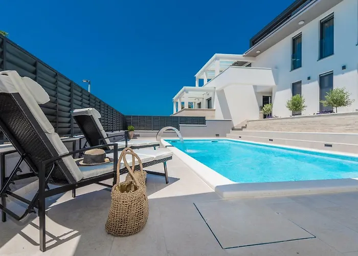 Апартаменты Franica *