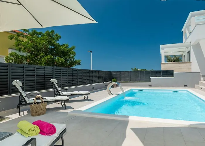 Apartament Franica *